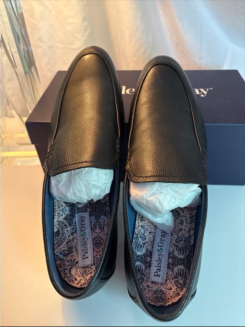 Paisley & Gray Men's Black Pebbled Leather Slip-On Loafers